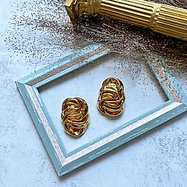 Altın Rengi Örgü Formlu Küpe I Mev'Art Collection