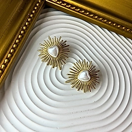 İnci Kalp Işık Küpe | Mev'Ahenk Collection