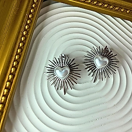 İnci Kalp Işık Küpe | Mev'Ahenk Collection