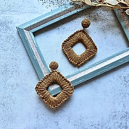 Hasır Kare Formlu Küpe I Mev'Art Collection