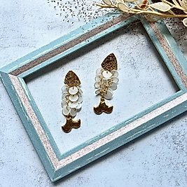 Beyaz Deniz Kabuğu Balık Kuyruğu Küpe I Mev'Art Collection